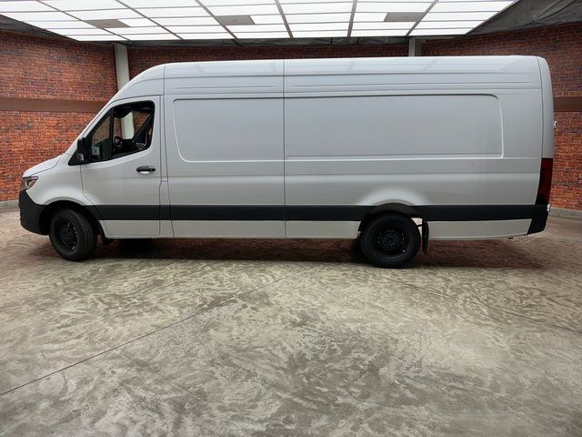 2024 Mercedes-Benz Sprinter Cargo