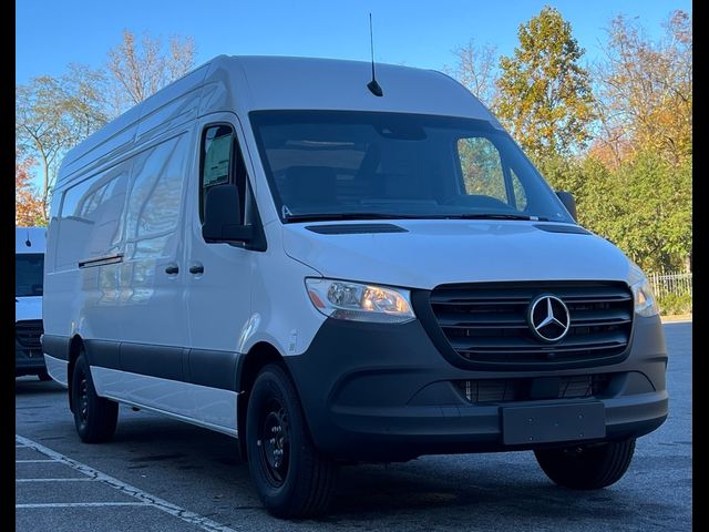 2024 Mercedes-Benz Sprinter Cargo