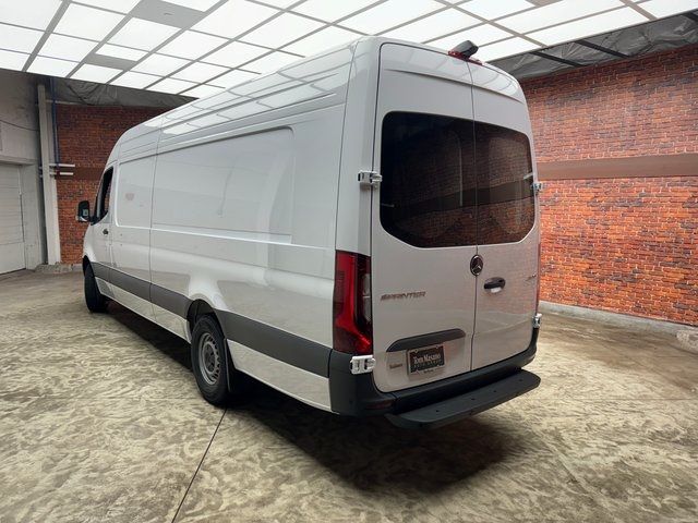 2024 Mercedes-Benz Sprinter Cargo