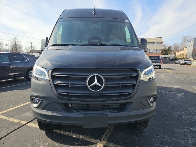 2024 Mercedes-Benz eSprinter Cargo Van Base