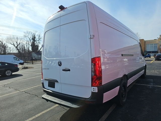 2024 Mercedes-Benz eSprinter Cargo Van Base