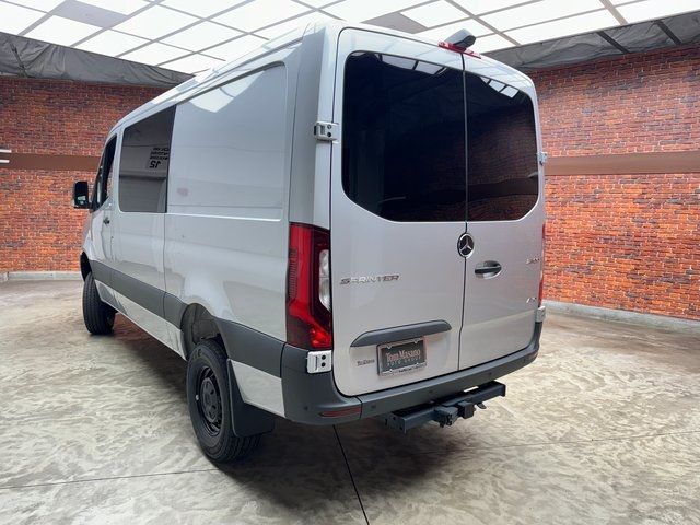 2024 Mercedes-Benz Sprinter Base