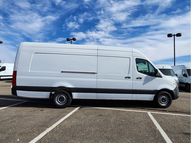 2024 Mercedes-Benz Sprinter Cargo