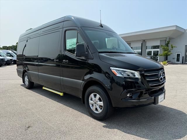 2024 Mercedes-Benz Sprinter Passsenger