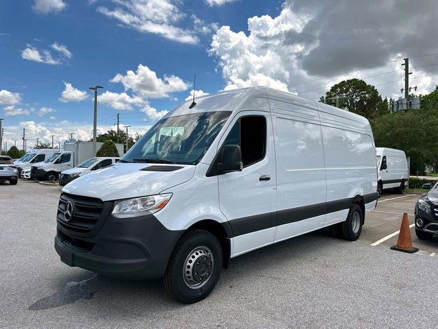 2024 Mercedes-Benz Sprinter Cargo