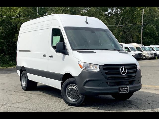 2024 Mercedes-Benz Sprinter Cargo