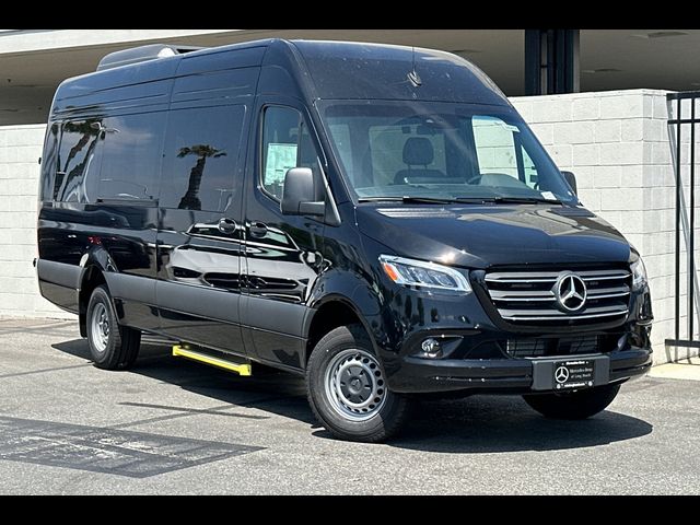 2024 Mercedes-Benz Sprinter Cargo