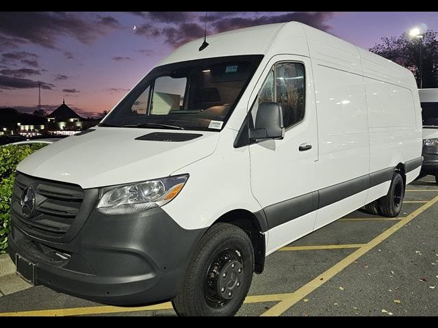 2024 Mercedes-Benz Sprinter Cargo