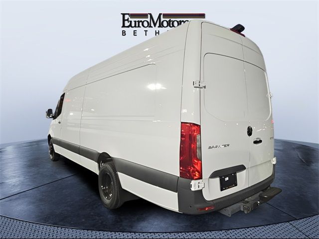 2024 Mercedes-Benz Sprinter Cargo