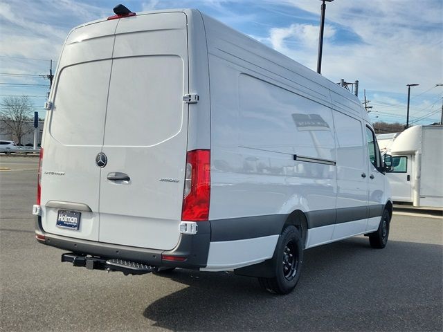 2024 Mercedes-Benz Sprinter Cargo