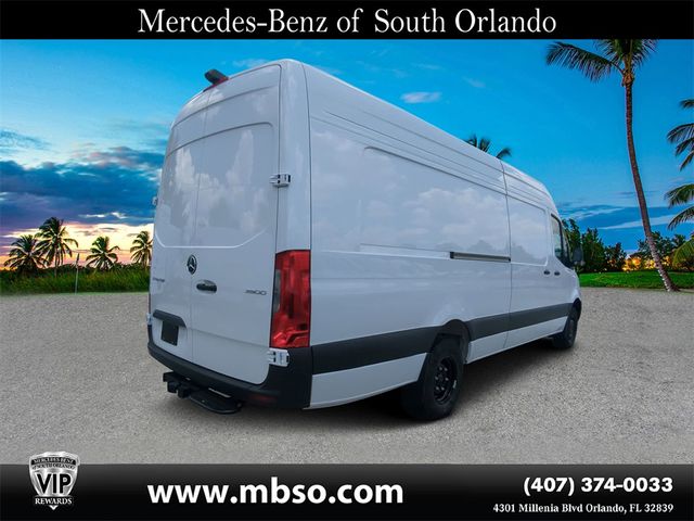 2024 Mercedes-Benz Sprinter Cargo