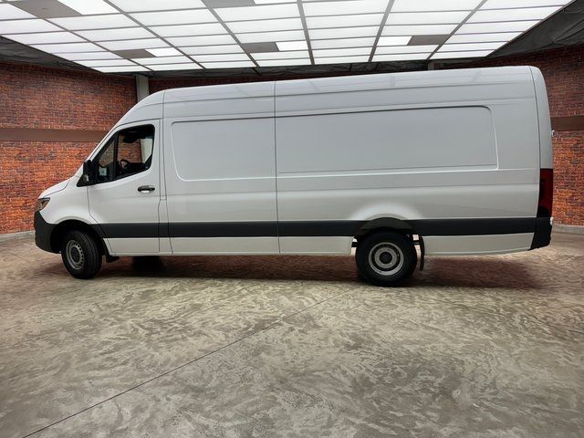 2024 Mercedes-Benz Sprinter Cargo