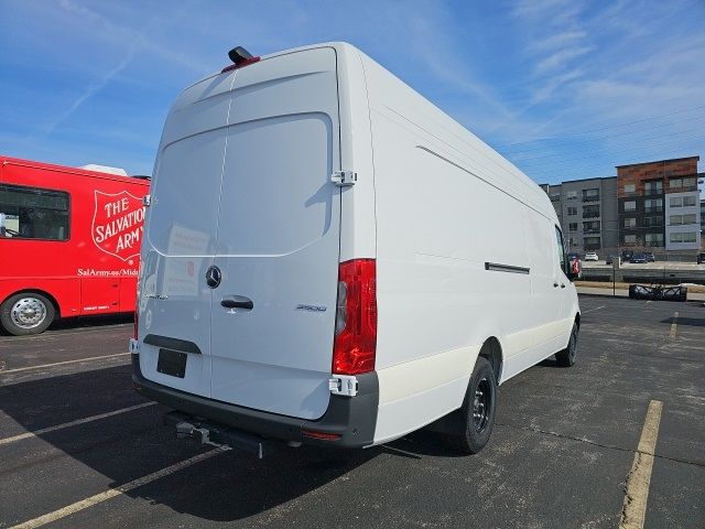 2024 Mercedes-Benz Sprinter Cargo