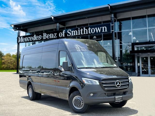 2024 Mercedes-Benz Sprinter Cargo