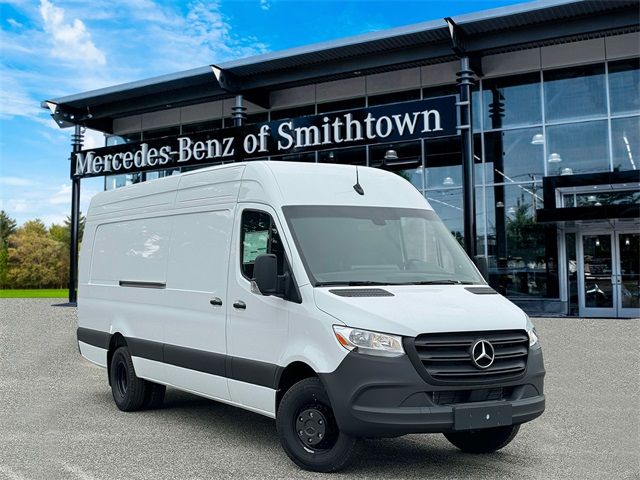 2024 Mercedes-Benz Sprinter Cargo