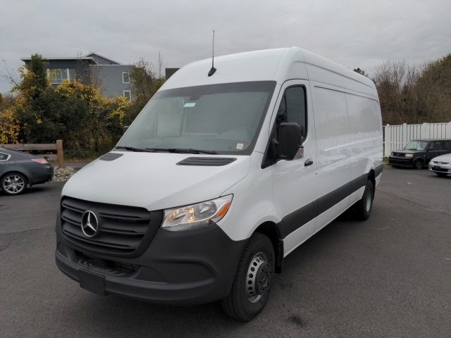 2024 Mercedes-Benz Sprinter Cargo