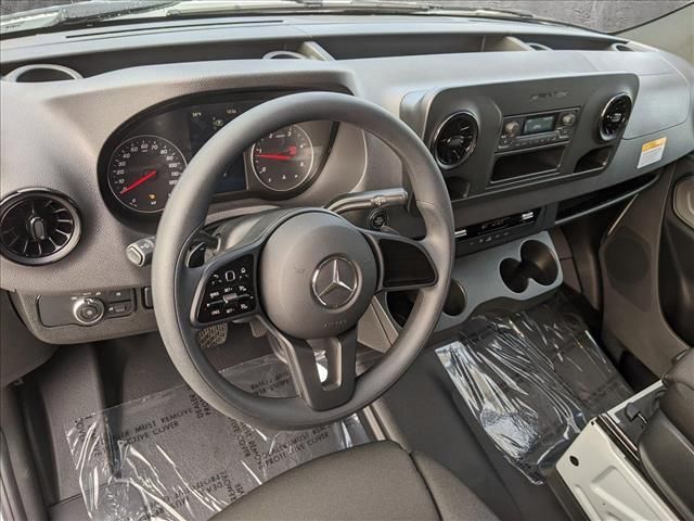 2024 Mercedes-Benz Sprinter Base