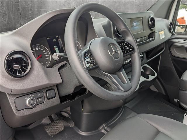 2024 Mercedes-Benz Sprinter Base