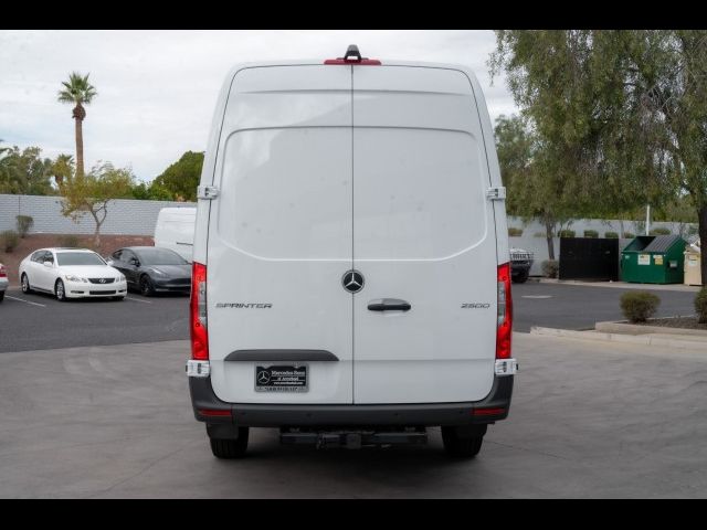 2024 Mercedes-Benz Sprinter Base