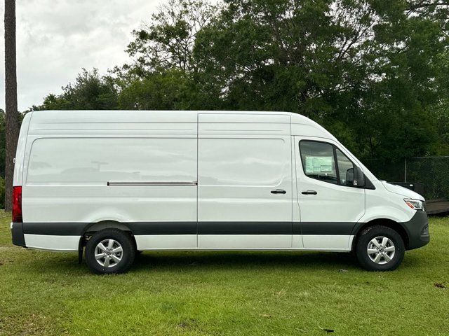 2024 Mercedes-Benz Sprinter Base