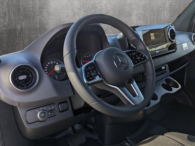 2024 Mercedes-Benz Sprinter Base