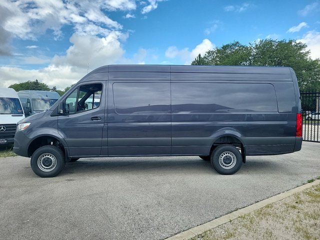 2024 Mercedes-Benz Sprinter Cargo