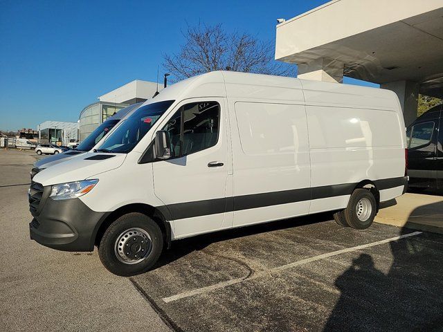 2024 Mercedes-Benz Sprinter Cargo