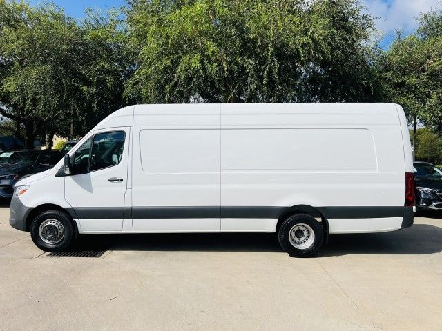 2024 Mercedes-Benz Sprinter Cargo