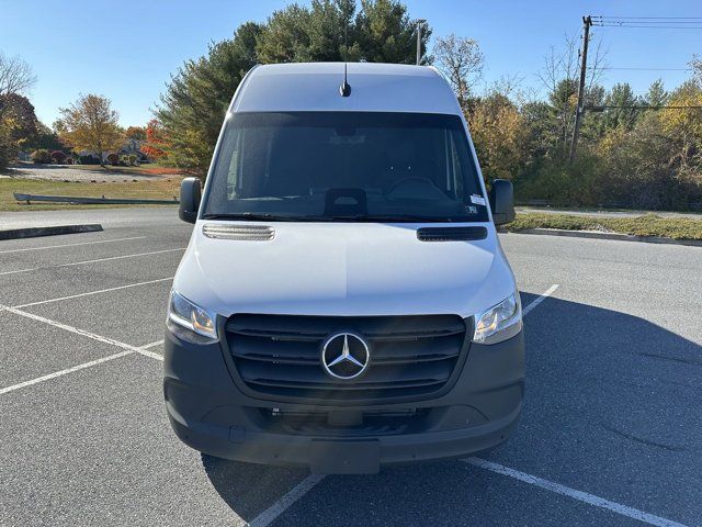 2024 Mercedes-Benz Sprinter Cargo