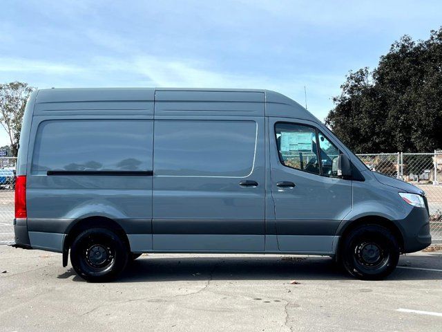 2024 Mercedes-Benz Sprinter Base