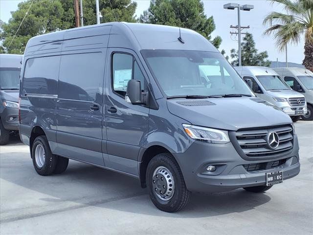 2024 Mercedes-Benz Sprinter Cargo