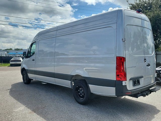 2024 Mercedes-Benz Sprinter Cargo