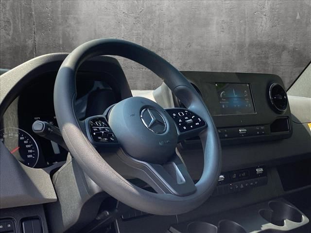 2024 Mercedes-Benz Sprinter Base