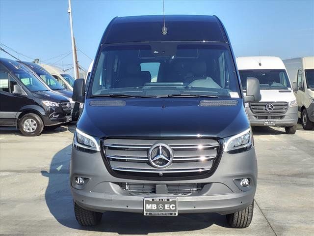 2024 Mercedes-Benz Sprinter Base