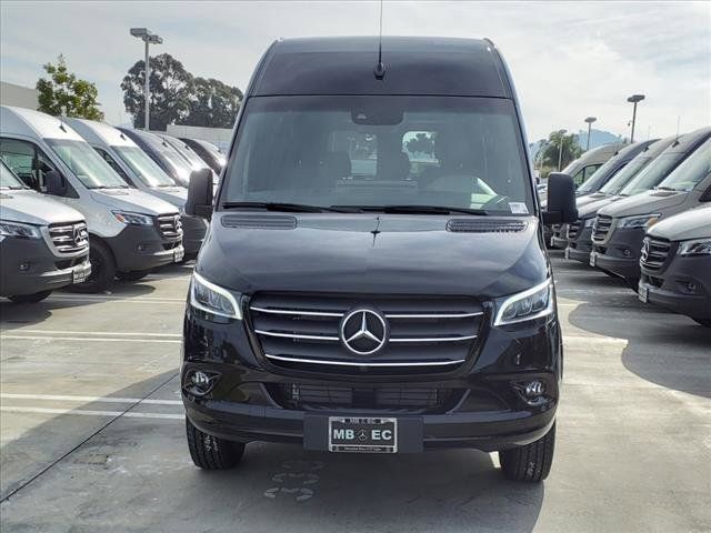 2024 Mercedes-Benz Sprinter Base