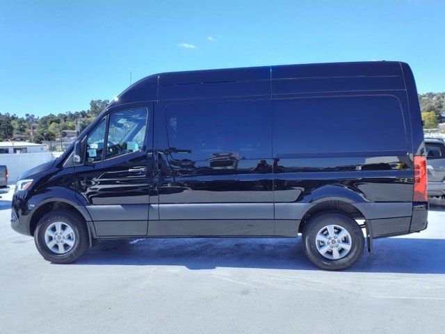 2024 Mercedes-Benz Sprinter Base