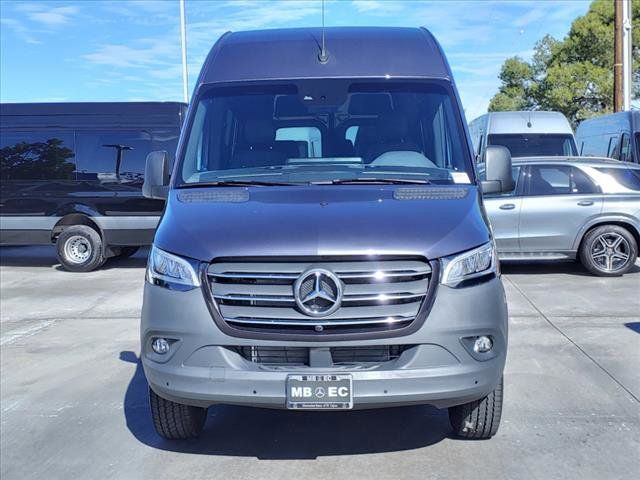 2024 Mercedes-Benz Sprinter Base