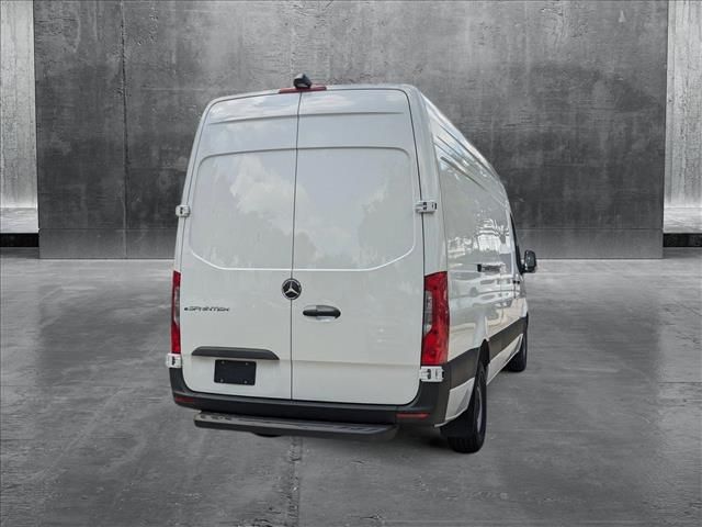 2024 Mercedes-Benz eSprinter Cargo Van Base