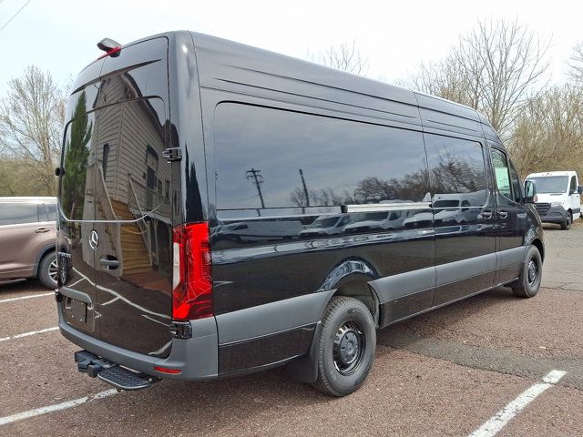 2024 Mercedes-Benz eSprinter Cargo Van Base