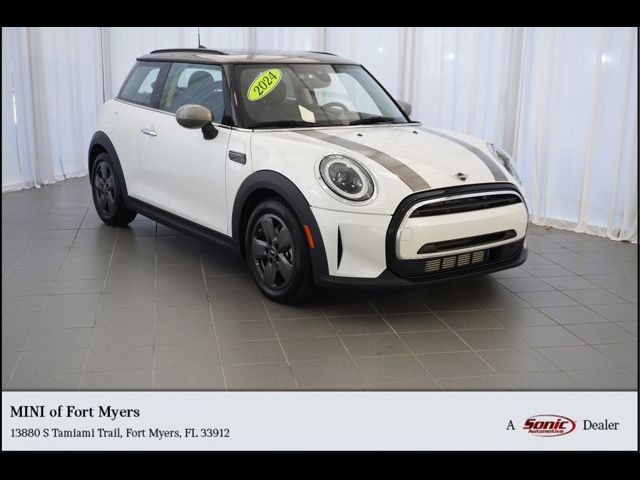 2024 MINI Cooper Hardtop Base