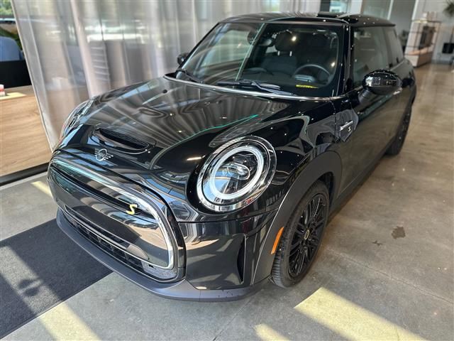 2024 MINI Cooper Hardtop SE