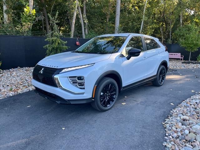 2024 Mitsubishi Eclipse Cross LE