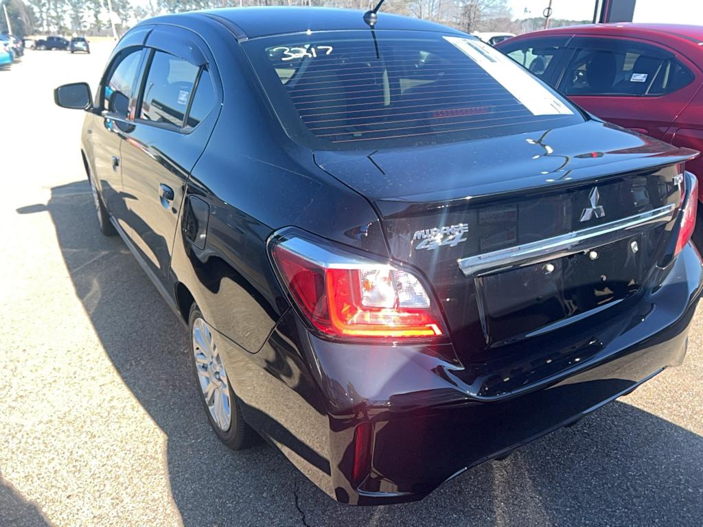 Vehicle image 5 of 8