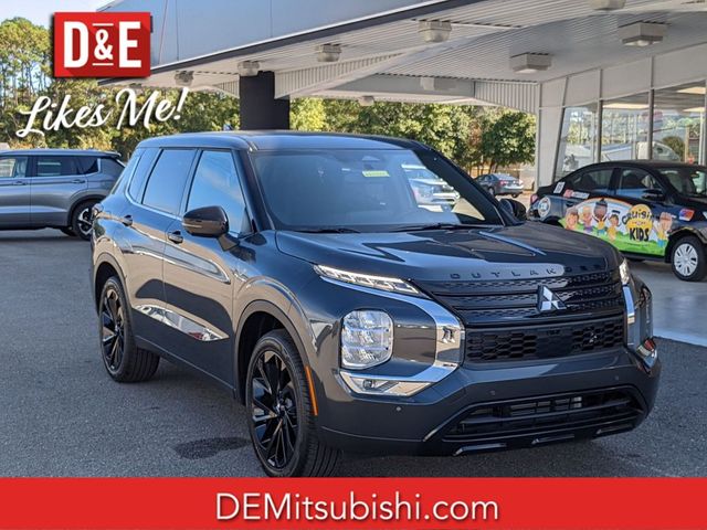 2024 Mitsubishi Outlander SE Black Edition w/Pano Roof