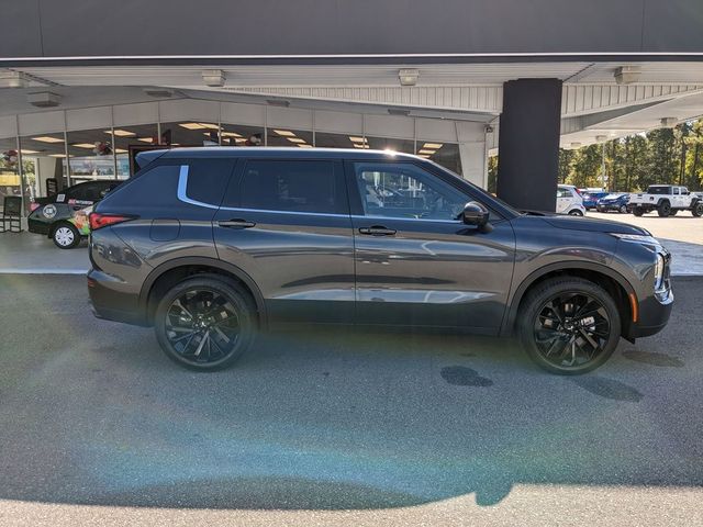 2024 Mitsubishi Outlander SE Black Edition w/Pano Roof