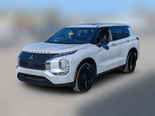 2024 Mitsubishi Outlander SE Black Edition w/Pano Roof