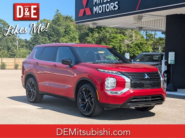 2024 Mitsubishi Outlander SE Black Edition w/Pano Roof