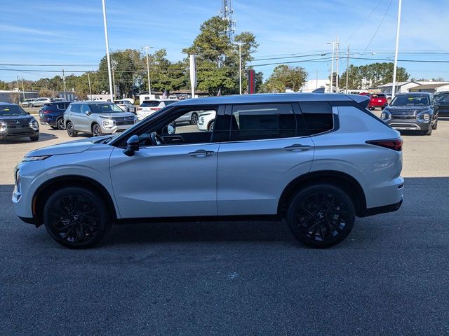 2024 Mitsubishi Outlander SE Black Edition w/Pano Roof