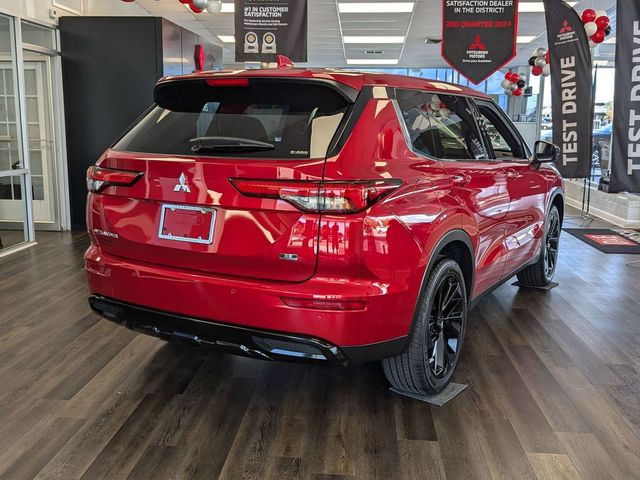 2024 Mitsubishi Outlander SE Black Edition w/Pano Roof