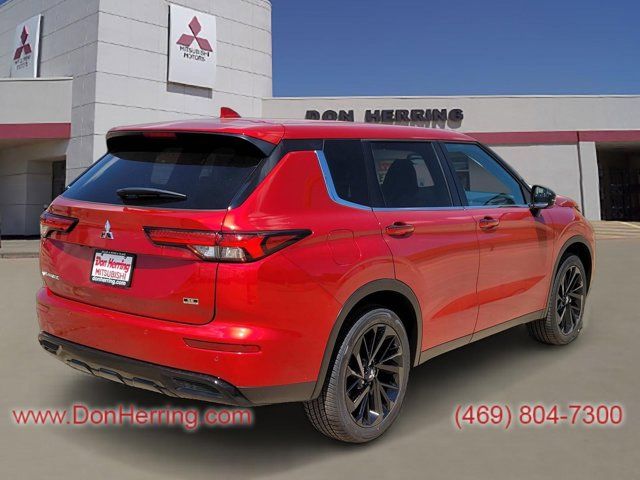 2024 Mitsubishi Outlander SE Black Edition w/Pano Roof